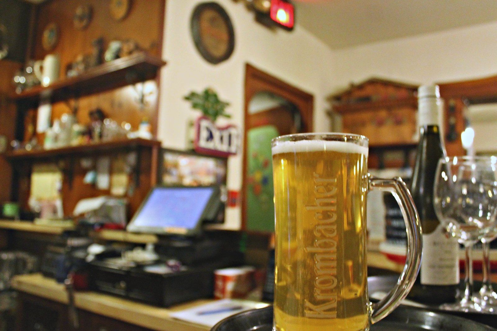 The bar at das Schnitzelhaus, bier and wine ready to pour